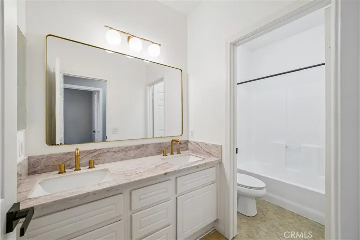 2431 Rosser, Corona, California 92879