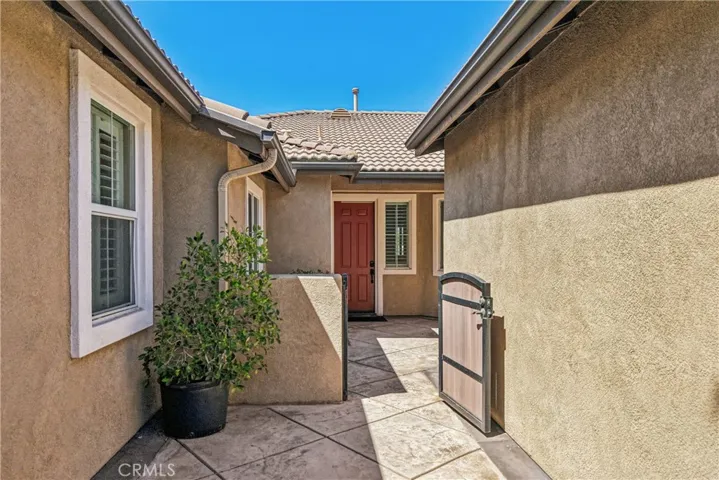 2431 Rosser, Corona, California 92879