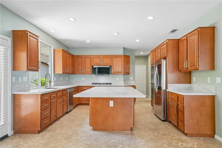 2431 Rosser, Corona, California 92879