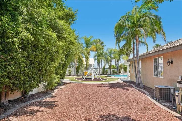 2431 Rosser, Corona, California 92879