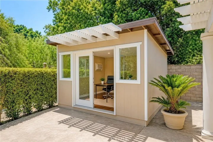 2431 Rosser, Corona, California 92879