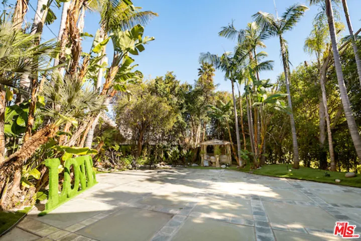164 N Willaman Drive, Beverly Hills, California 90211