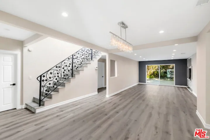 164 N Willaman Drive, Beverly Hills, California 90211
