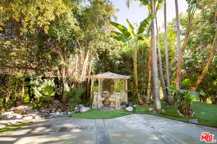 164 N Willaman Drive, Beverly Hills, California 90211