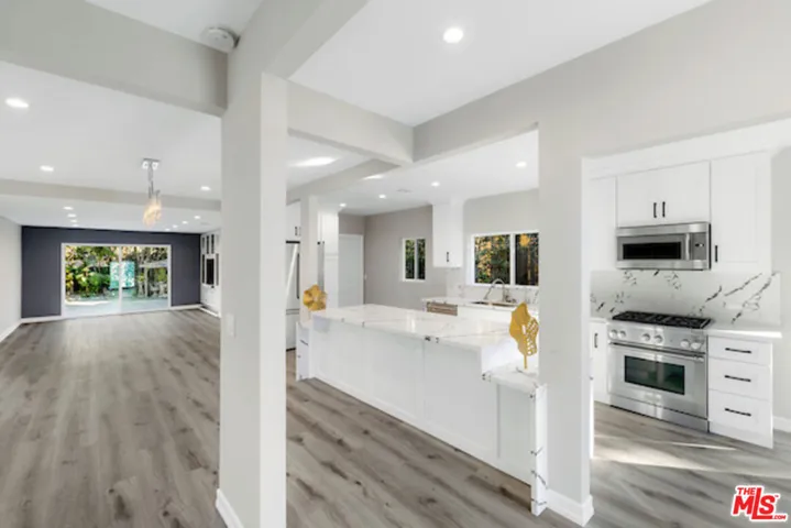 164 N Willaman Drive, Beverly Hills, California 90211