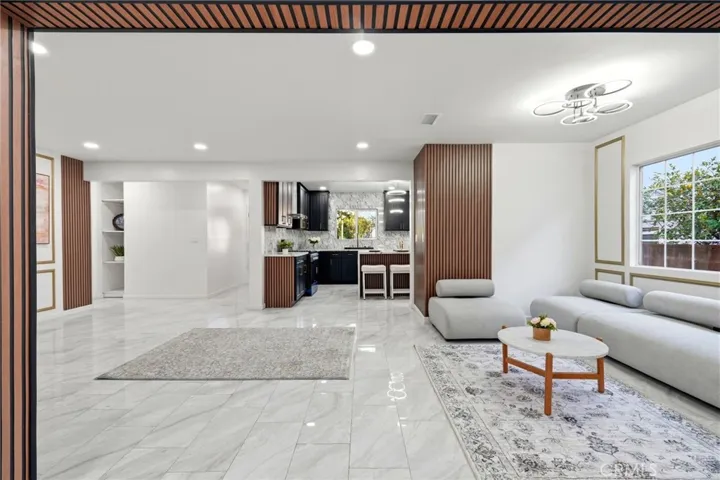 18114 Schoenborn, Northridge, California 91325