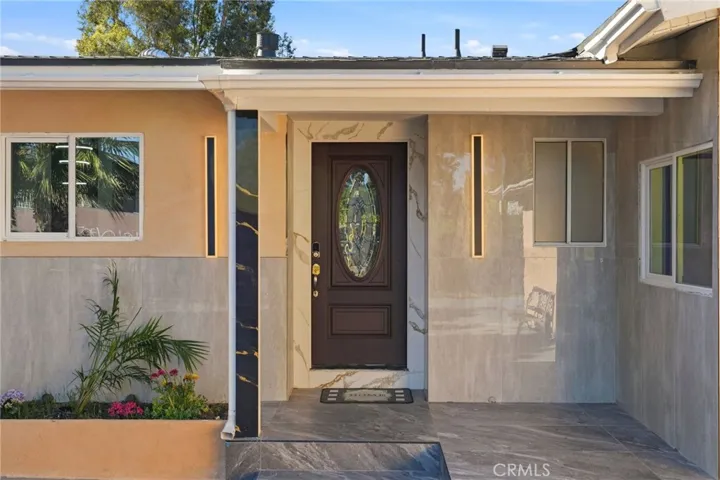 18114 Schoenborn, Northridge, California 91325