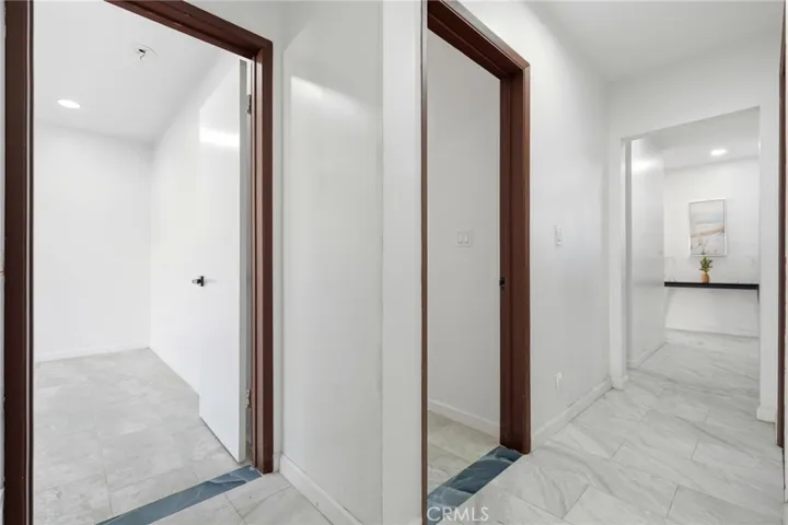 18114 Schoenborn, Northridge, California 91325