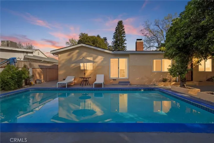 18114 Schoenborn, Northridge, California 91325