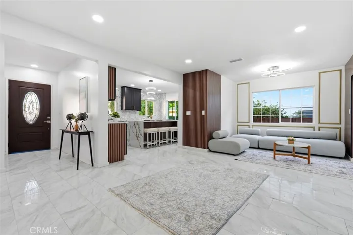18114 Schoenborn, Northridge, California 91325