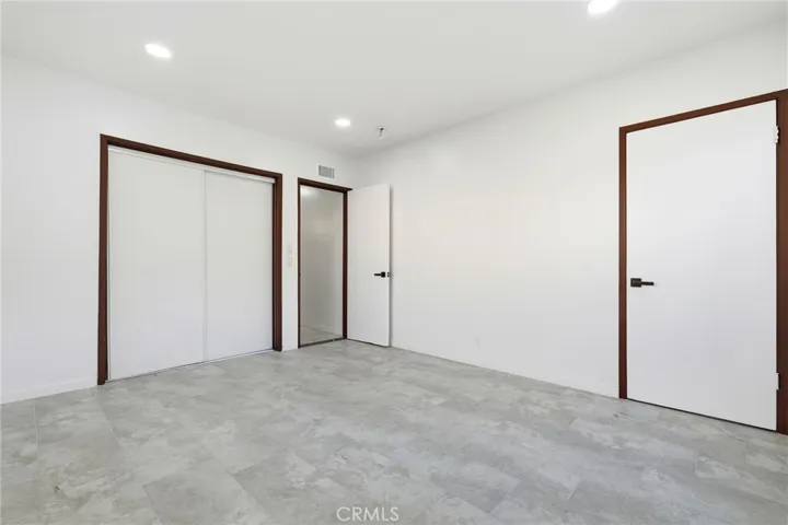 18114 Schoenborn, Northridge, California 91325