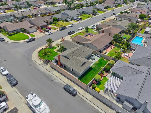21281 Seaforth Lane, Huntington Beach, California 92646