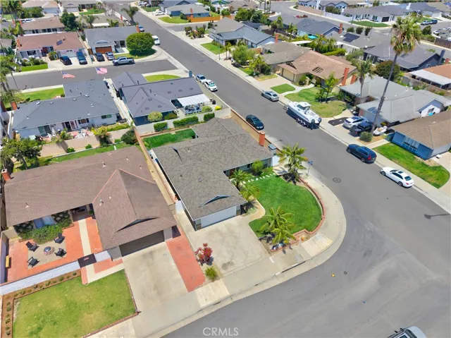 21281 Seaforth Lane, Huntington Beach, California 92646