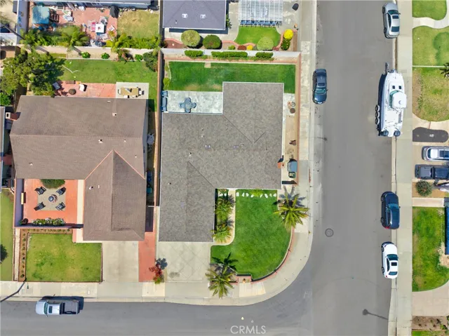 21281 Seaforth Lane, Huntington Beach, California 92646