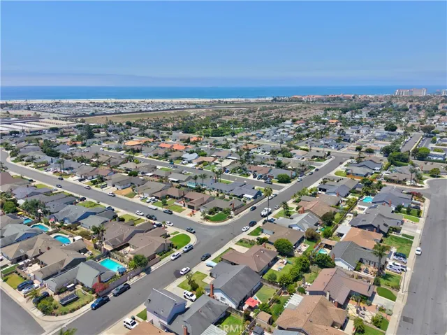 21281 Seaforth Lane, Huntington Beach, California 92646