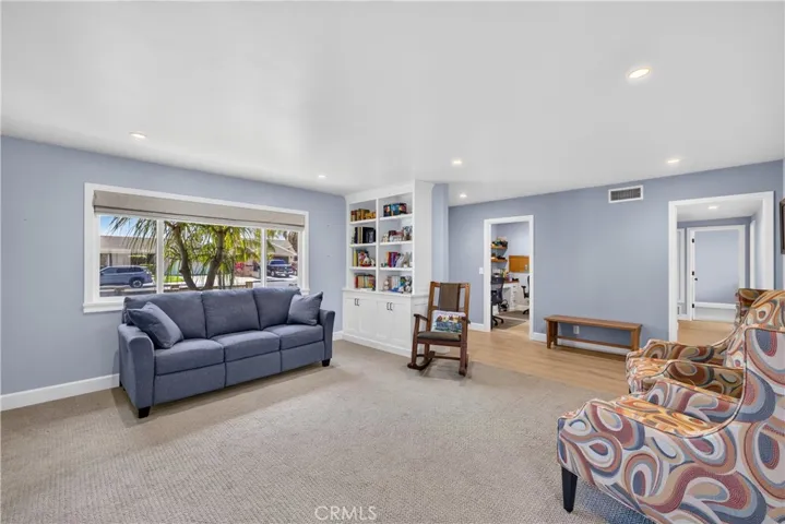 21281 Seaforth Lane, Huntington Beach, California 92646