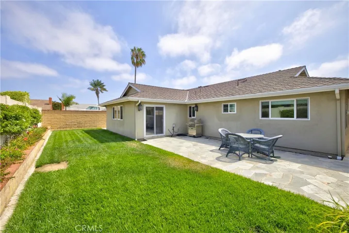21281 Seaforth Lane, Huntington Beach, California 92646