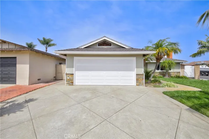 21281 Seaforth Lane, Huntington Beach, California 92646