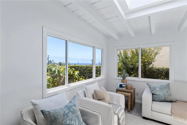 1136 8th Street, Hermosa Beach, California 90254