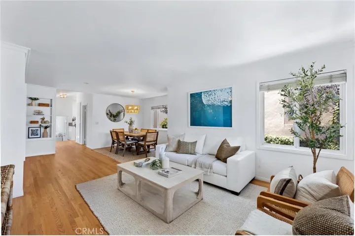 1136 8th Street, Hermosa Beach, California 90254