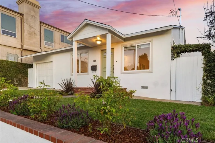 1136 8th Street, Hermosa Beach, California 90254
