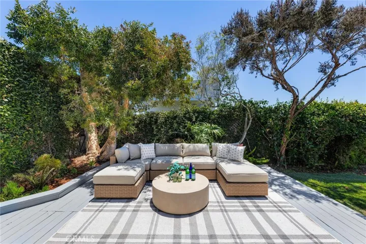 1136 8th Street, Hermosa Beach, California 90254