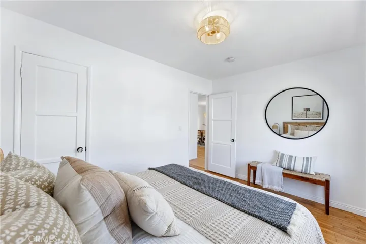 1136 8th Street, Hermosa Beach, California 90254