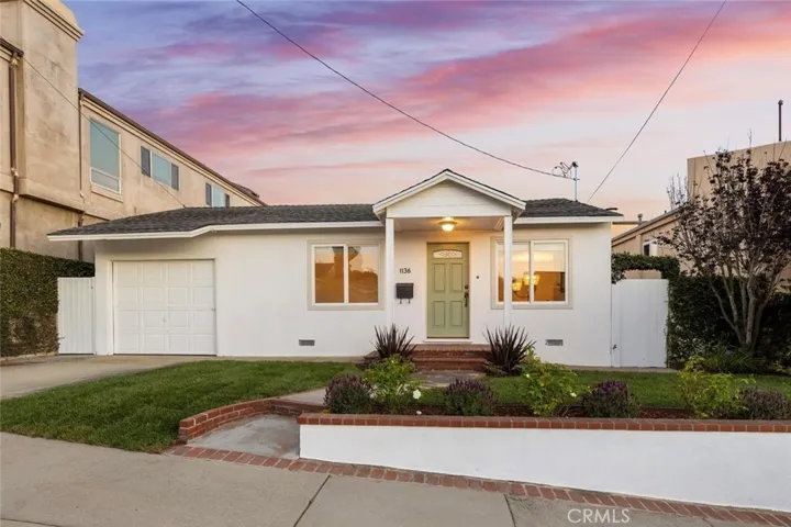 1136 8th Street, Hermosa Beach, California 90254