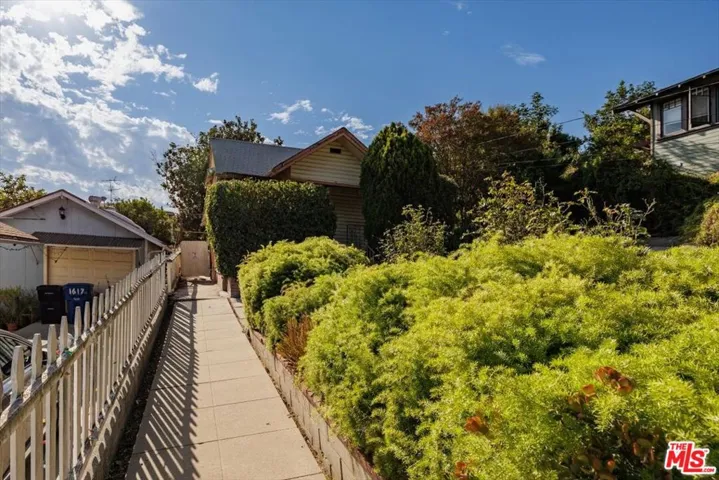 1621 Mohawk Street, Los Angeles, California 90026