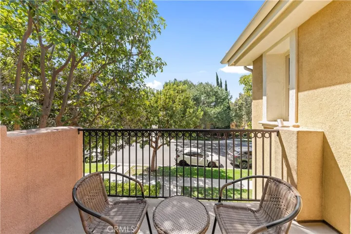 111 Chantilly, Irvine, California 92620