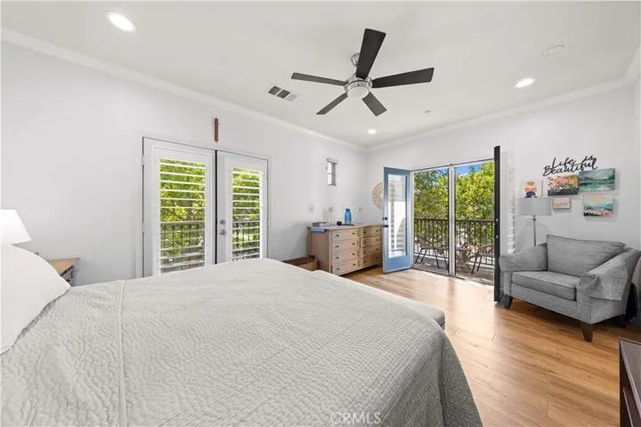 111 Chantilly, Irvine, California 92620