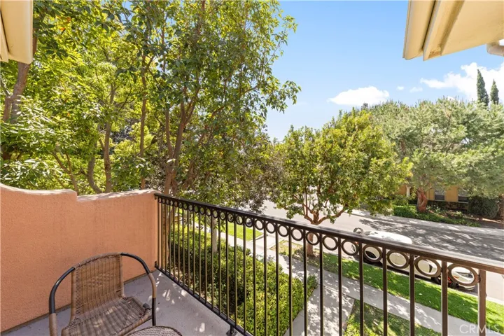 111 Chantilly, Irvine, California 92620
