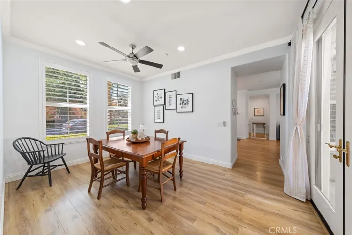 111 Chantilly, Irvine, California 92620