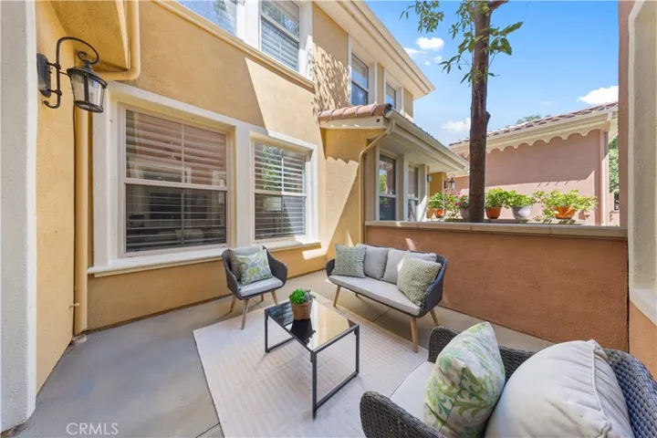 111 Chantilly, Irvine, California 92620