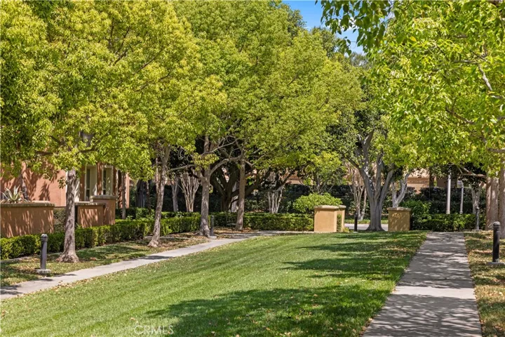 111 Chantilly, Irvine, California 92620