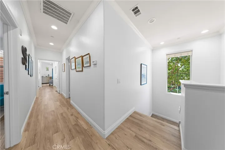 111 Chantilly, Irvine, California 92620