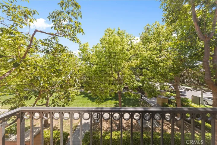111 Chantilly, Irvine, California 92620