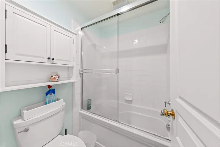 111 Chantilly, Irvine, California 92620
