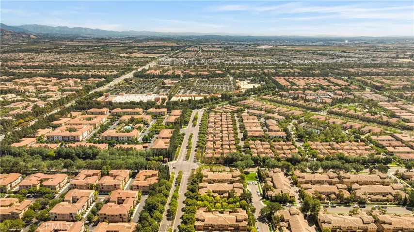111 Chantilly, Irvine, California 92620