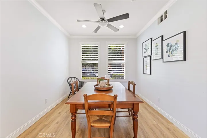 111 Chantilly, Irvine, California 92620
