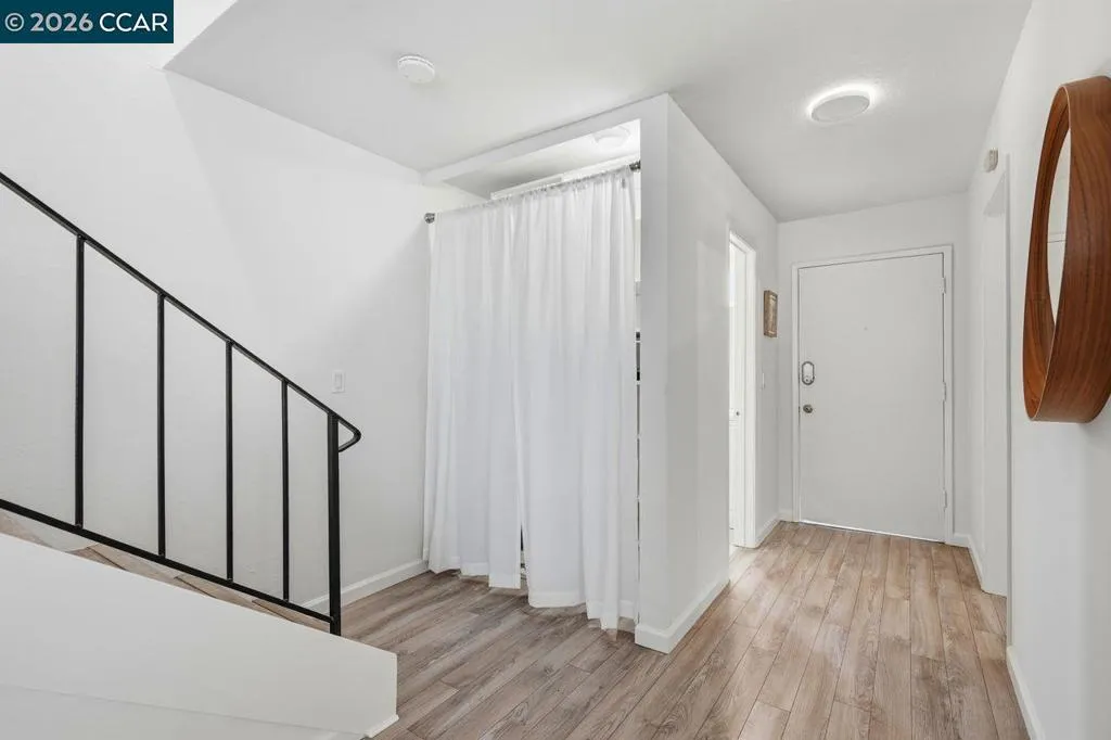 2115 Central 5, Alameda, California 94501-2841 — photo 5