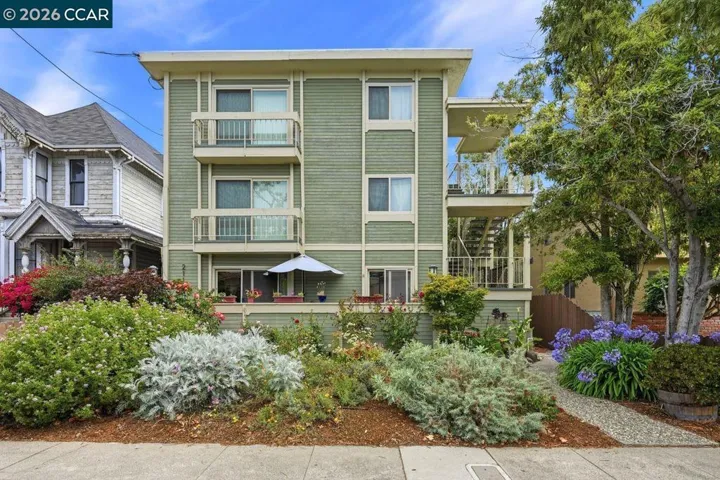 2115 Central 5, Alameda, California 94501-2841