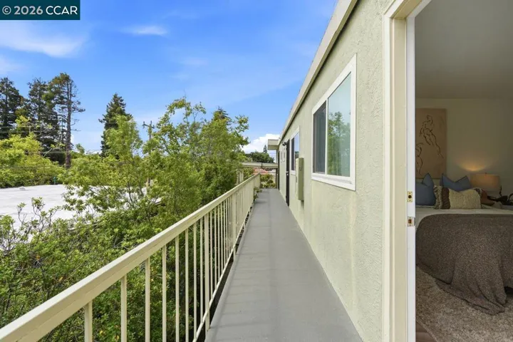 2115 Central 5, Alameda, California 94501-2841