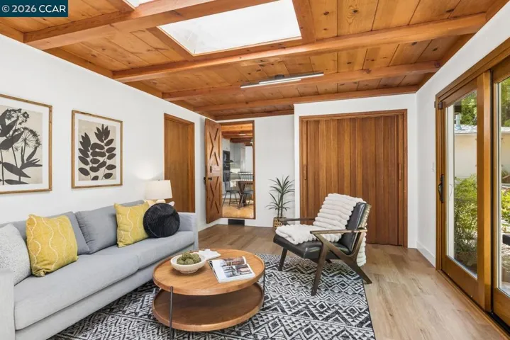 19 Valley Dr, Orinda, California 94563