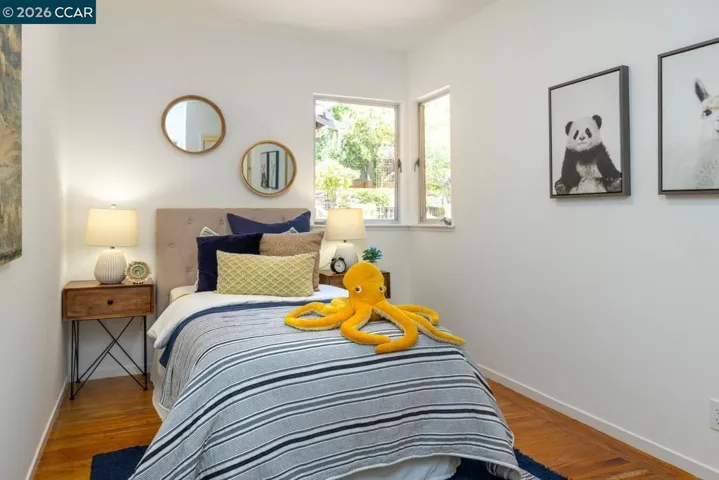 19 Valley Dr, Orinda, California 94563