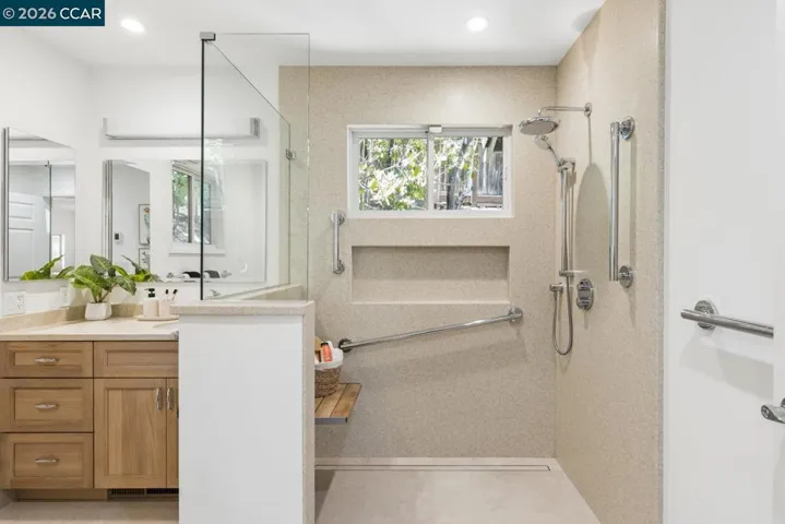 19 Valley Dr, Orinda, California 94563