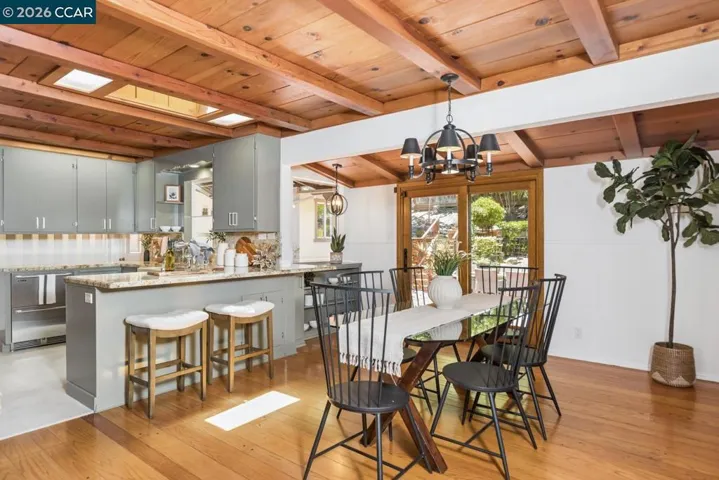 19 Valley Dr, Orinda, California 94563