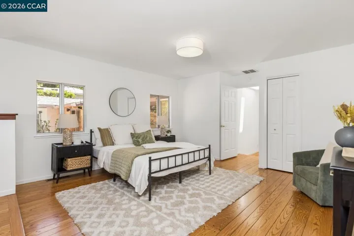 19 Valley Dr, Orinda, California 94563