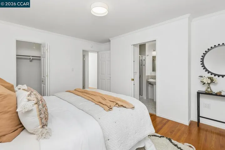 19 Valley Dr, Orinda, California 94563