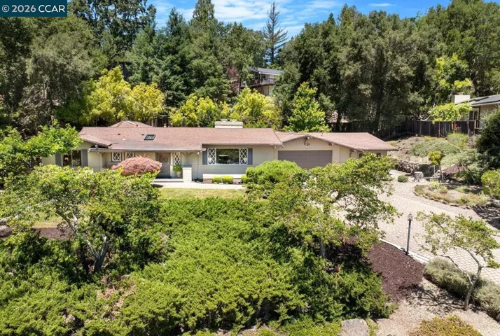 19 Valley Dr, Orinda, California 94563